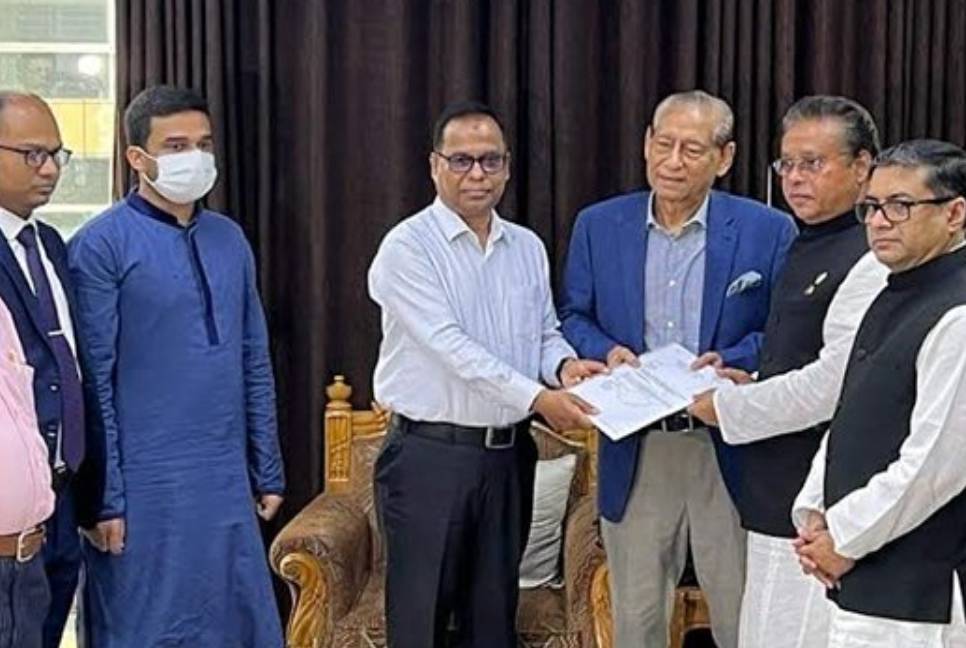 Awami League submits annual financial report to EC