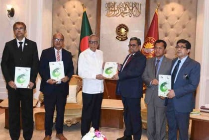 CJ presents annual report on JSC to President