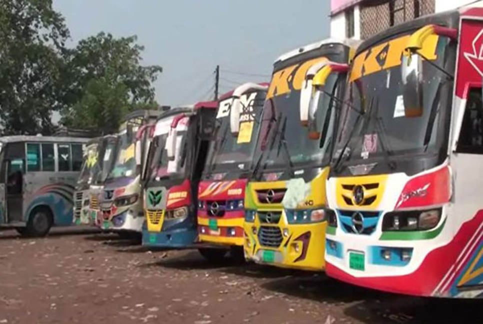 Passengers suffer as buses stay off roads in Ctg