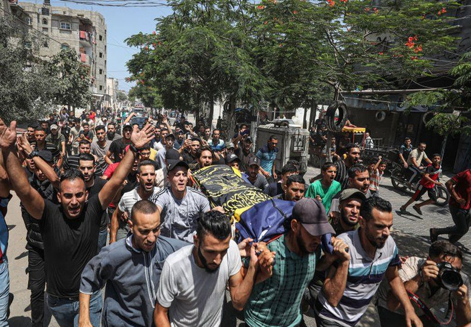 Israel-Gaza clash: Hopes as ceasefire comes into effect