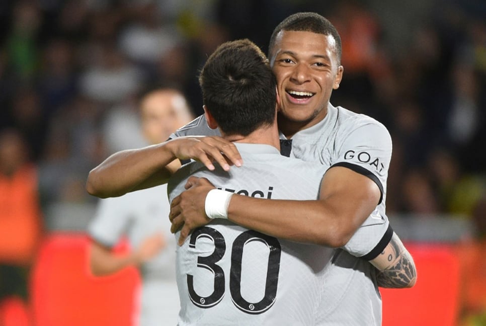 Mbappe stars in PSG win