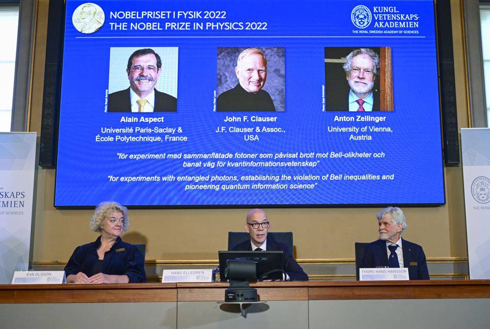 3 physicists share Nobel Prize in Physics