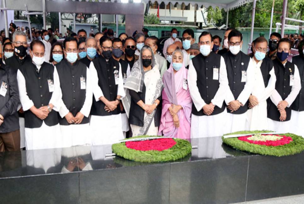 PM pays tribute to Bangabandhu, four national leaders