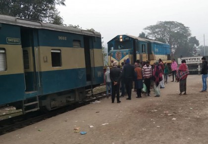 15 injured as intercity train bogie derailed in Kishoreganj