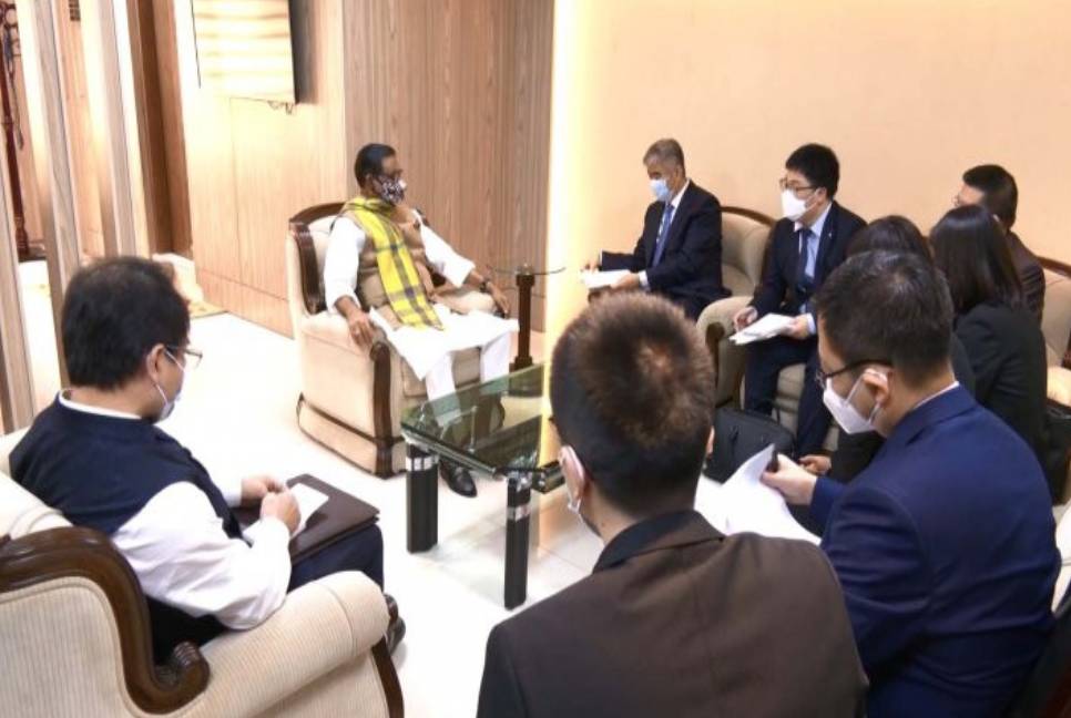 Chinese Communist Party delegation meets Quader