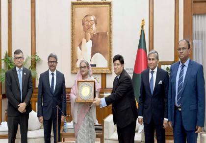 Sheikh Hasina receives IDF Global Ambassador for Diabetes medal