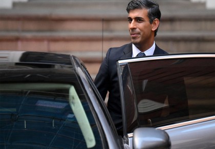 UK PM Rishi Sunak fined for not wearing seatbelt