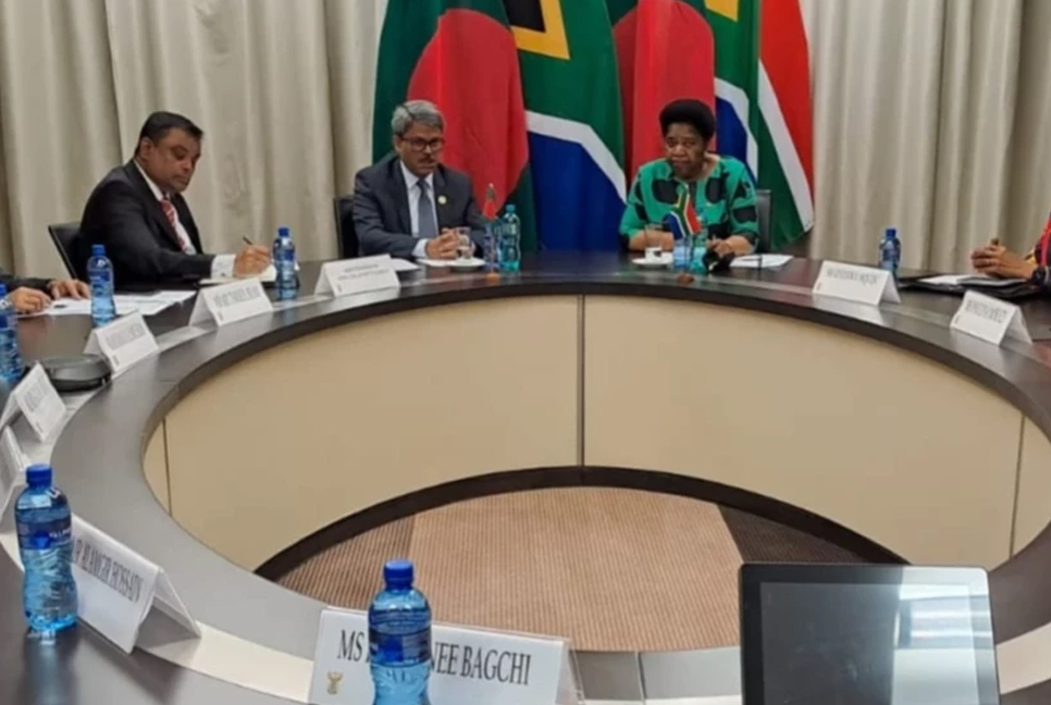 Bangladesh-South Africa discuss ways to boost trade and investment