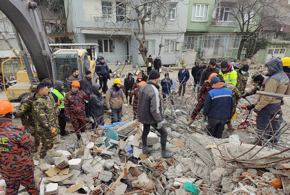 Bangladeshi rescue team starts operations in Turkey