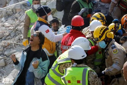 Turkey young girl rescued after 178 hours under rubble