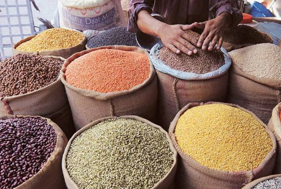 Stocks sufficient, no shortage of essential commodities in Ramadan