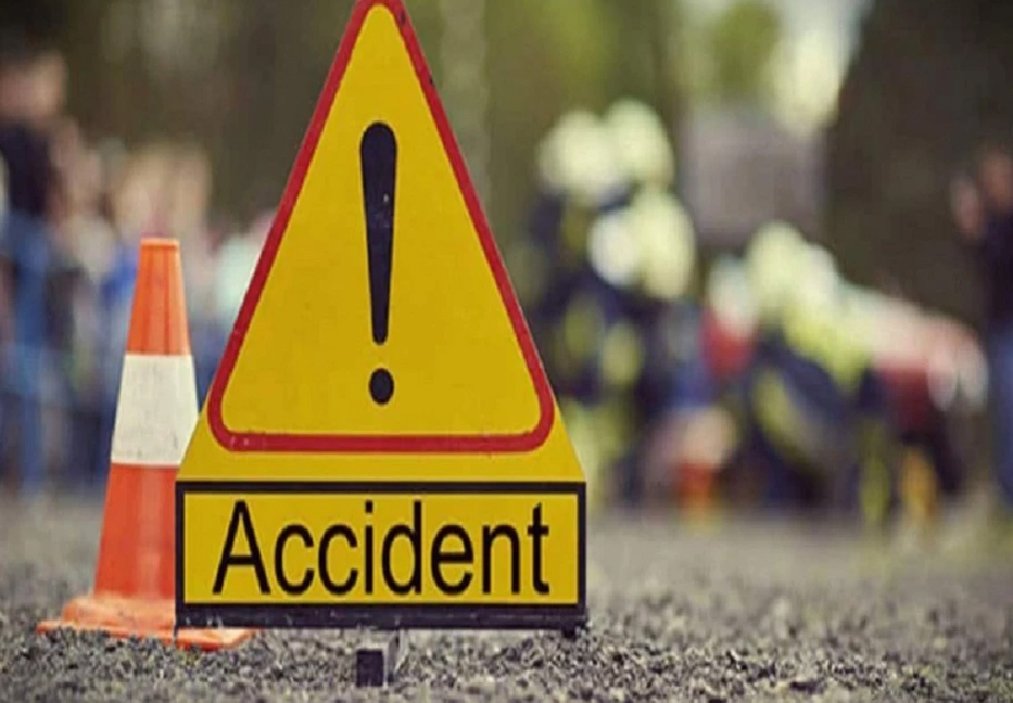 2 killed, 8 injured in Ctg road accidents