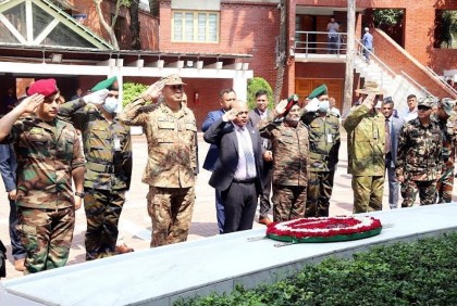 Military representatives of seven countries pay tributes to Bangabandhu