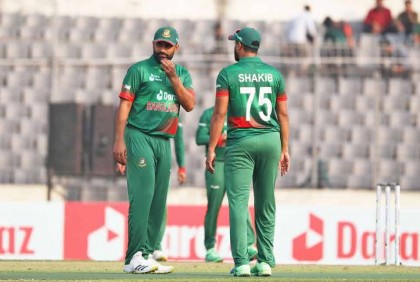 2nd ODI: Bangladesh bowling first against England
