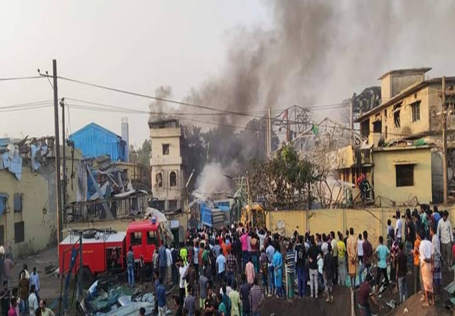 Five killed in fire at Sitakunda oxygen plant