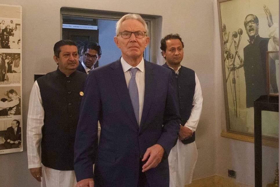 Tony Blair pays homage to Bangabandhu