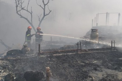 Rohingya camp fire under control; 500 homes destroyed