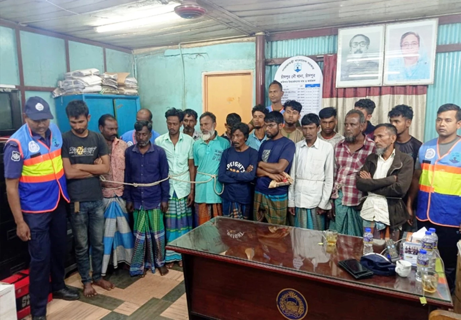 River Police arrests 29 fishermen for violating Hilsa fry ban 