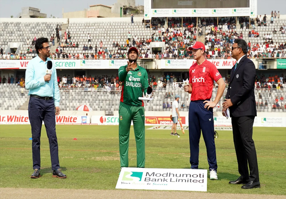 Miraz included as Bangladsh decide to bowl first in 2nd T20

