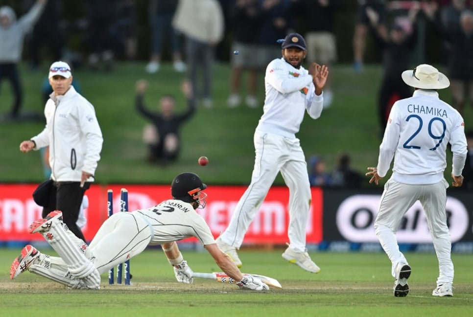 New Zealand beat Sri Lanka in last-ball Test thriller