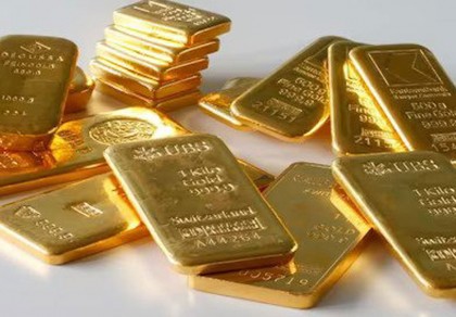 Gold price rises above $1,900 as US struggles with banking turmoil