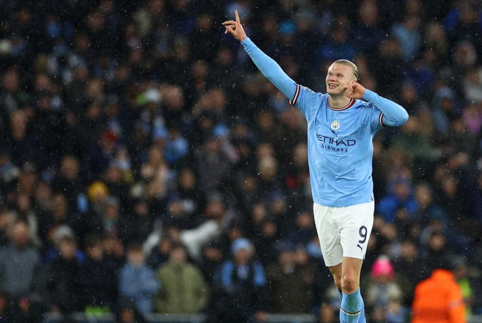 Haaland hits five to ease Man City into Champions League quarters