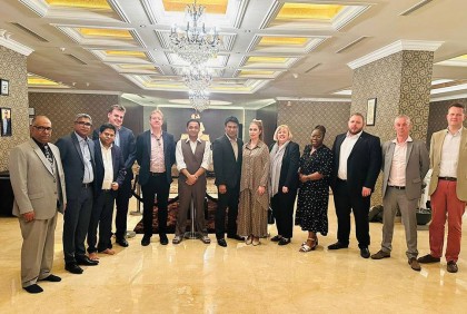 UK Cross Party Parliamentary delegation meets Bashundhara Group MD