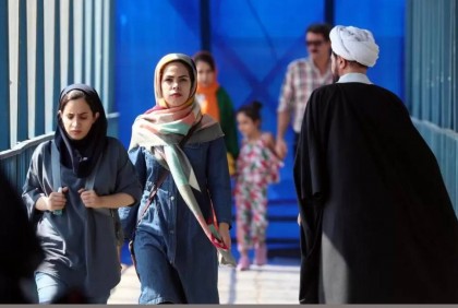 Iran installs cameras to find women not wearing hijab