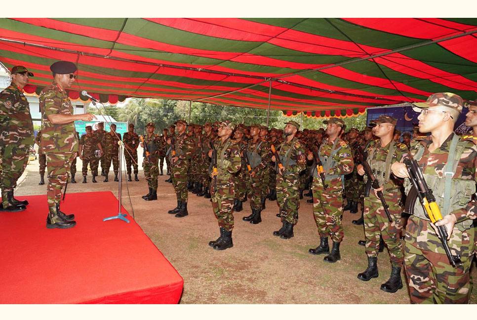 Army Chief visits camps in CHT