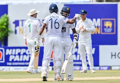 Sri Lanka eye a mammoth total with Karunaratne, Madushka Tons  