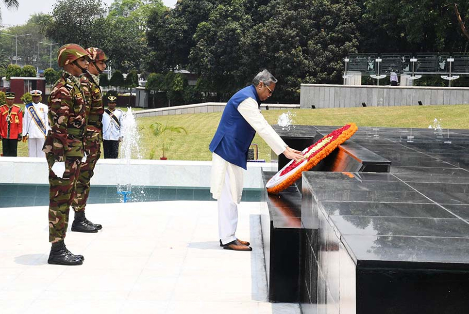 President pays rich tributes to armed forces martyrs