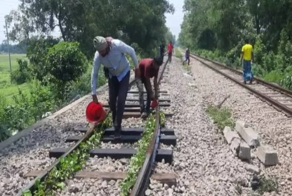 Train movement from Ctg, Sylhet to Dhaka snapped