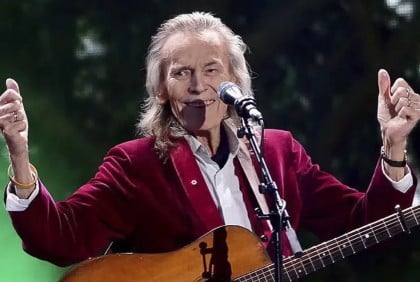 Canadian folk singer Gordon Lightfoot dies at 84