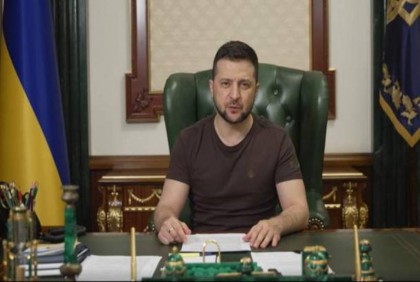 Zelensky visits The Hague as fresh blasts rock Kyiv