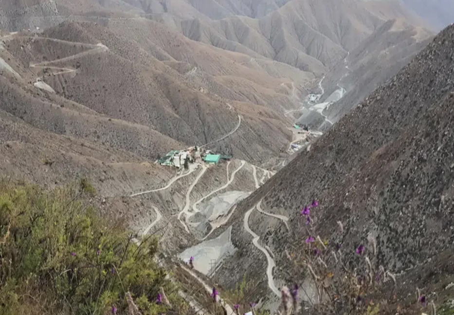 Fire in Peru gold mine: 27 workers dead