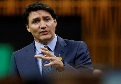 Trudeau denounces Facebook for threatening to block Canadian news