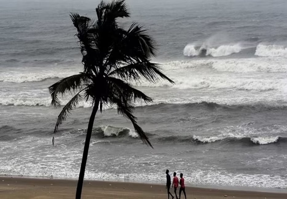 Cyclone Mocha: Hundreds of thousands to be evacuated in Bangladesh, Myanmar 