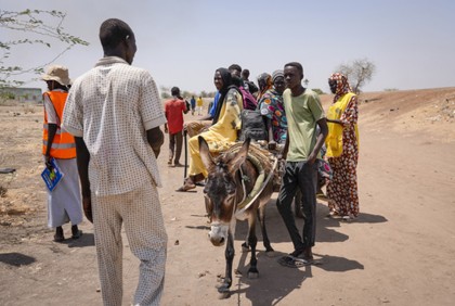 Thousands of exhausted South Sudanese head home, fleeing brutal conflict