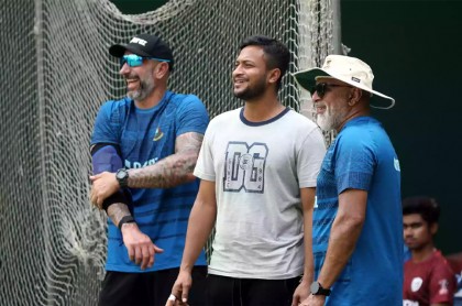 Shakib surprises team with visit to practice camp ahead of Afghanistan Test