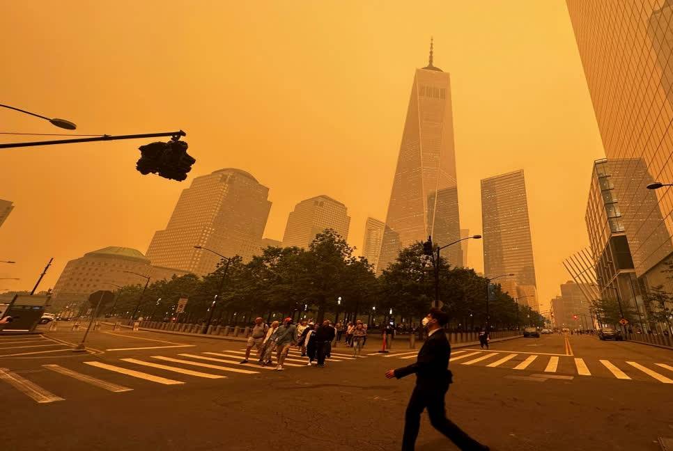 Millions breathing hazardous air as smoke from Canadian wildfires streams US