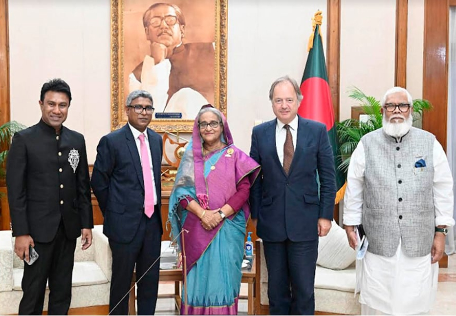 PM stresses on strengthening business relations among Commonwealth countries

