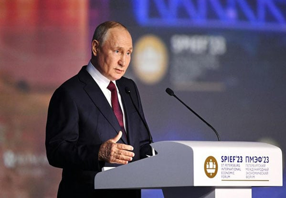 Russia maintains economic stability despite challenges: Putin

