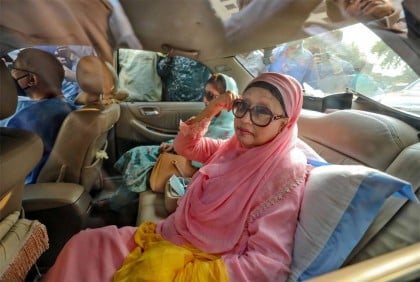 Khaleda Zia returns home from hospital