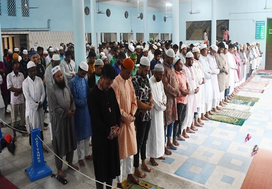 5 Eid Jamaat held at Baitul Mukarram National Mosque

