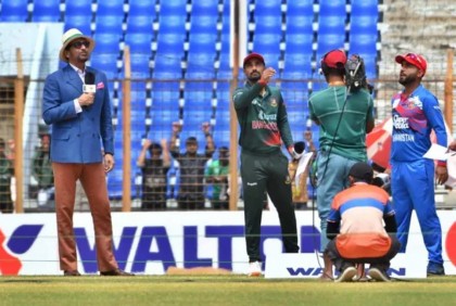 Bangladesh opt to field first