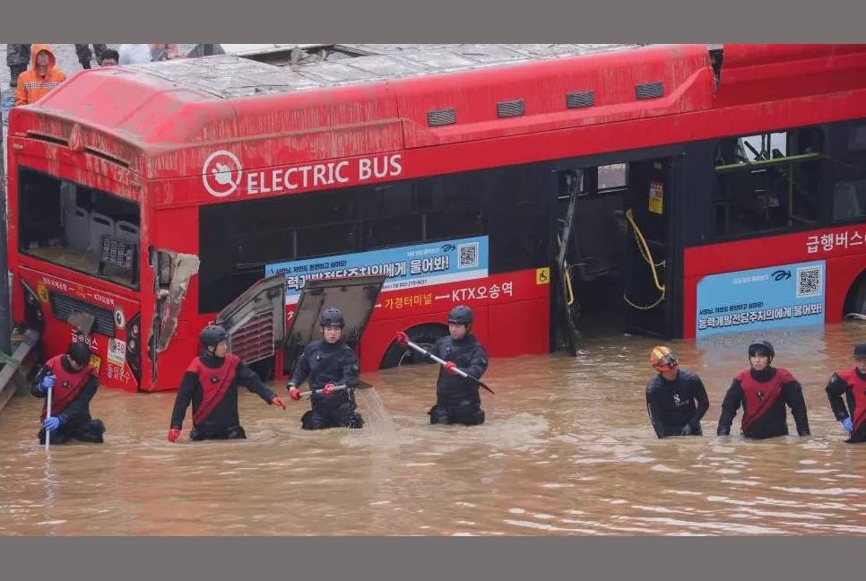 Nine bodies recovered from flooded tunnel in S Korea