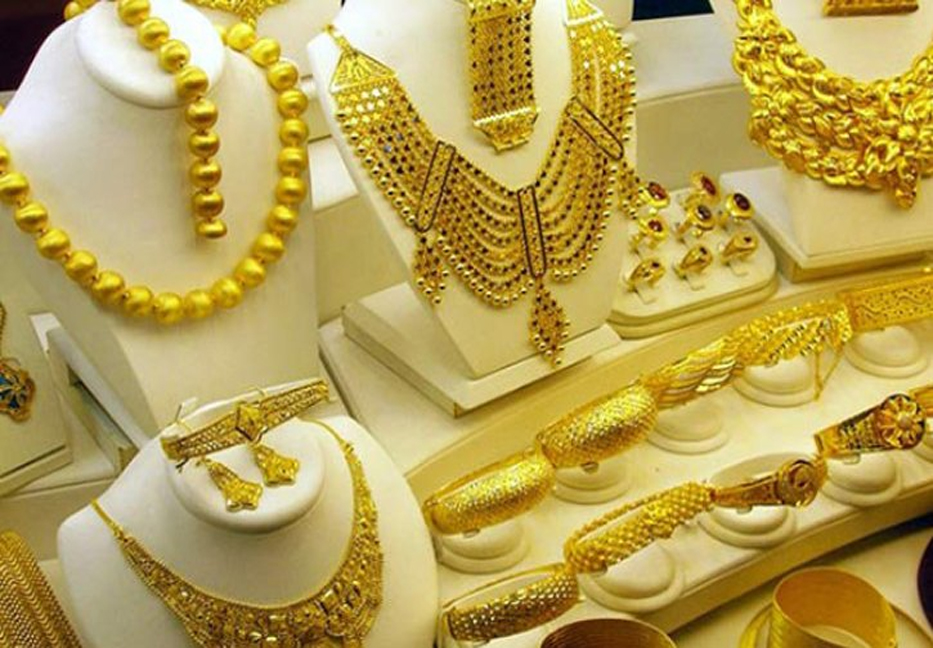 Gold price hits Tk 1 lakh per bhori