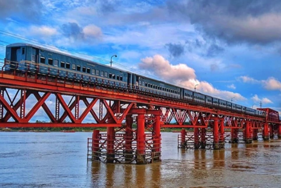 Kalurghat Bridge closed for 3 months for renovation