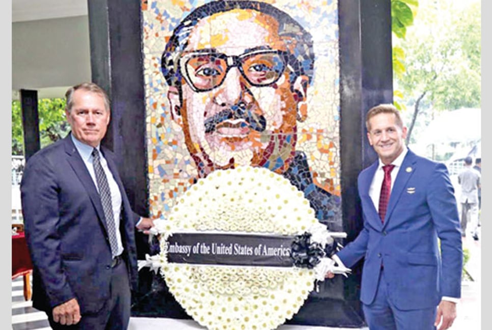 US congressmen pay tribute to Bangabandhu at Dhanmondi 32