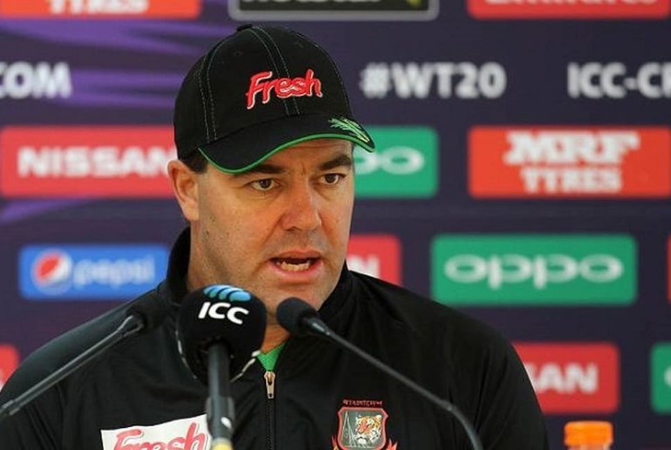 'Very much alive': Heath Streak not dead: Henry Olonga